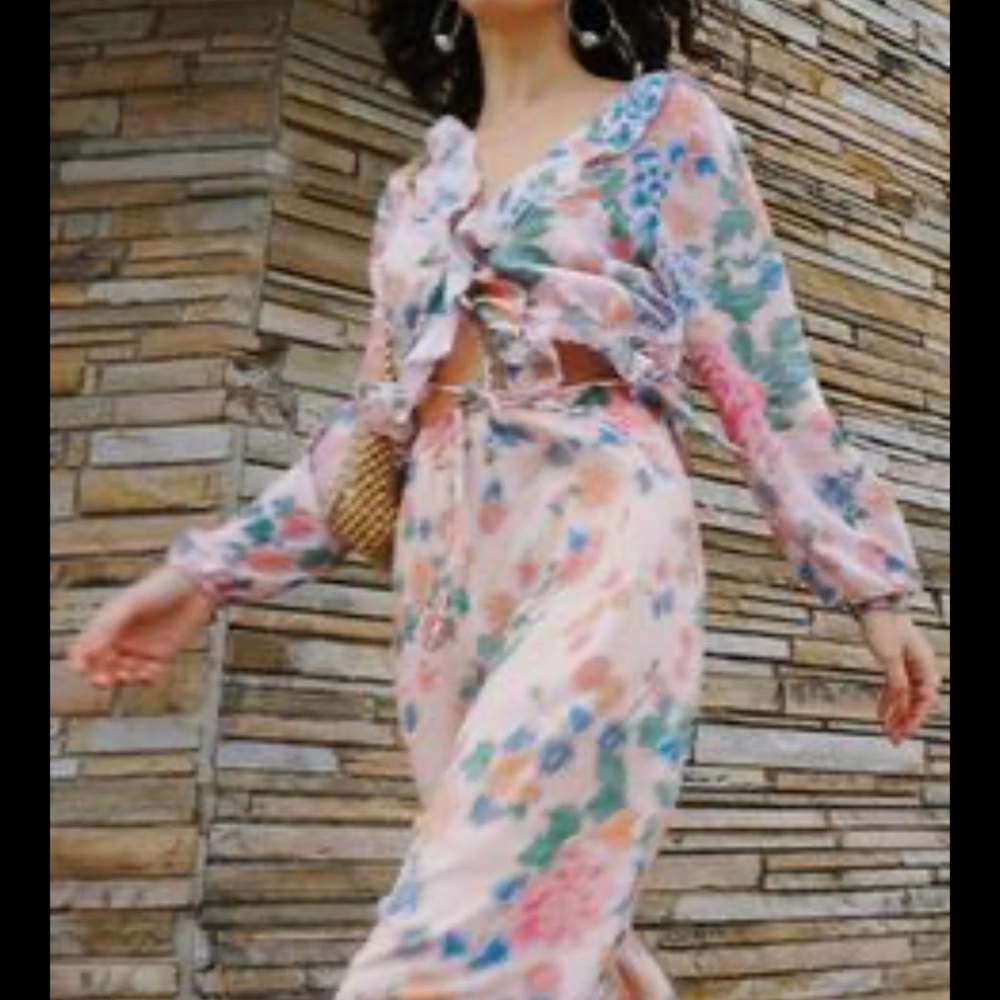Novella Royale Floral Ankle Pants